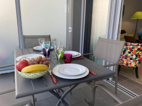 Royan - T2 Bord de Mer - Centre-ville avec Parking - FR-1-738-33
